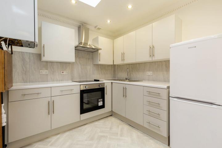 Modern Apartment Heathfield Park, Willesden Green